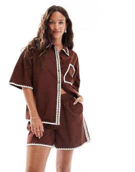 Vero Moda Vero Moda relaxed fit shorts with contrast stitching in chocolate - part of a set-Brown