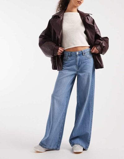 Vero Moda Vero Moda Remy mid rise wide leg jeans in light blue denim