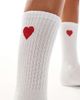 Vero Moda Vero Moda sporty ribbed socks with heart motif in white - 2