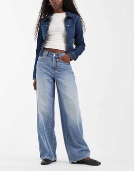 Vero Moda Vero Moda Vera mid rise loose wide leg jeans in medium-blue denim