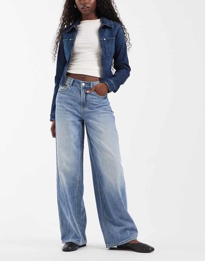Vero Moda Vero Moda Vera mid rise loose wide leg jeans in medium-blue denim
