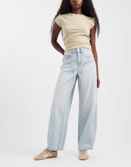 Vero Moda Vero Moda Zelda high rise barrel leg jeans with seam detail in light blue denim