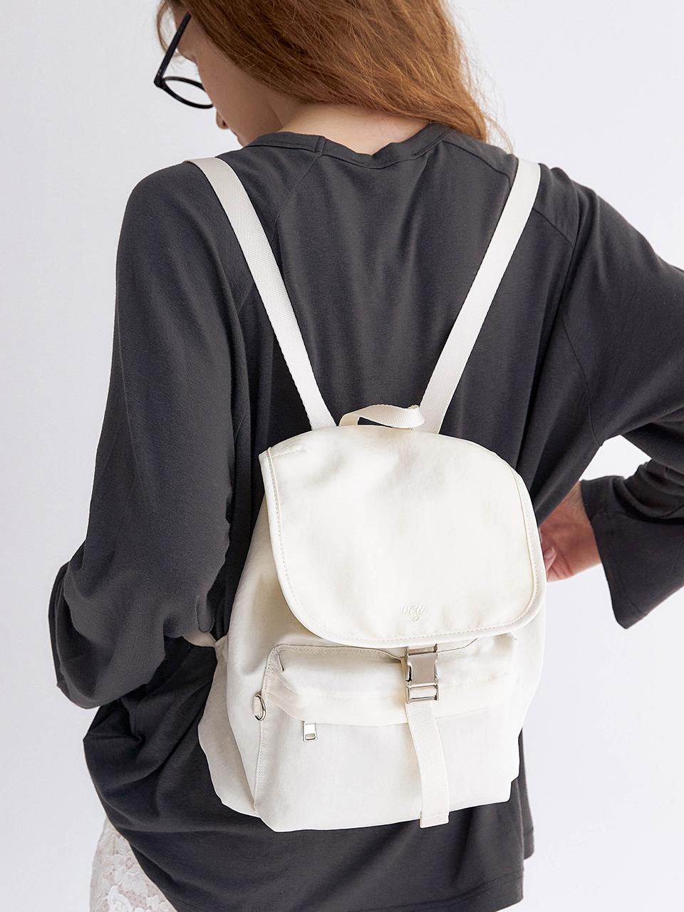 vey Mini Flap Backpack (beige)