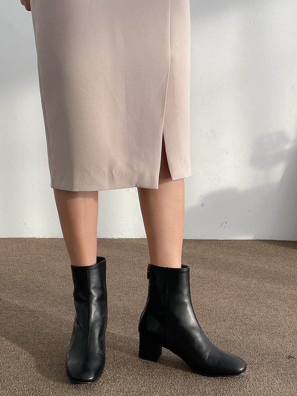 Via sogno Leather Ankle Boots