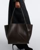 Victoria Beckham Victoria Beckham Victoria Medium leather shoulder bag - 6