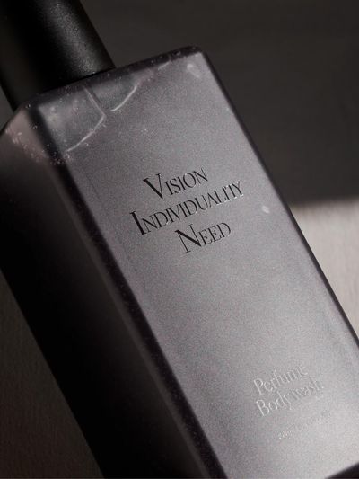 VIIN Adorable Perfume Black Body Wash 300ml