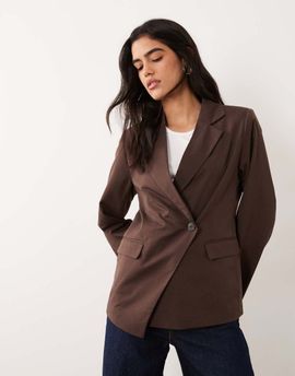 Vila Vila asymetric tailored blazer set in chocolate brown