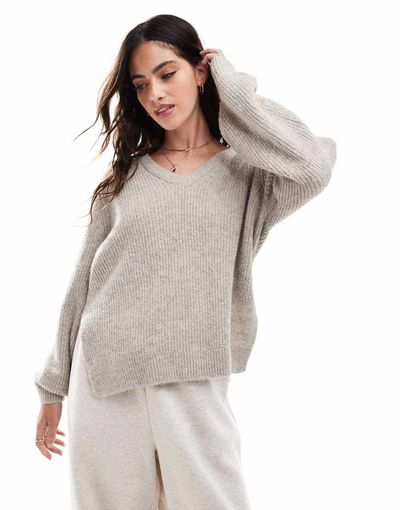 Vila Vila v neck sweater in natural melange-Neutral