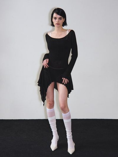 VINAJ Boat Neck Slim Fit Ruffle Princess Cover-up [Black]