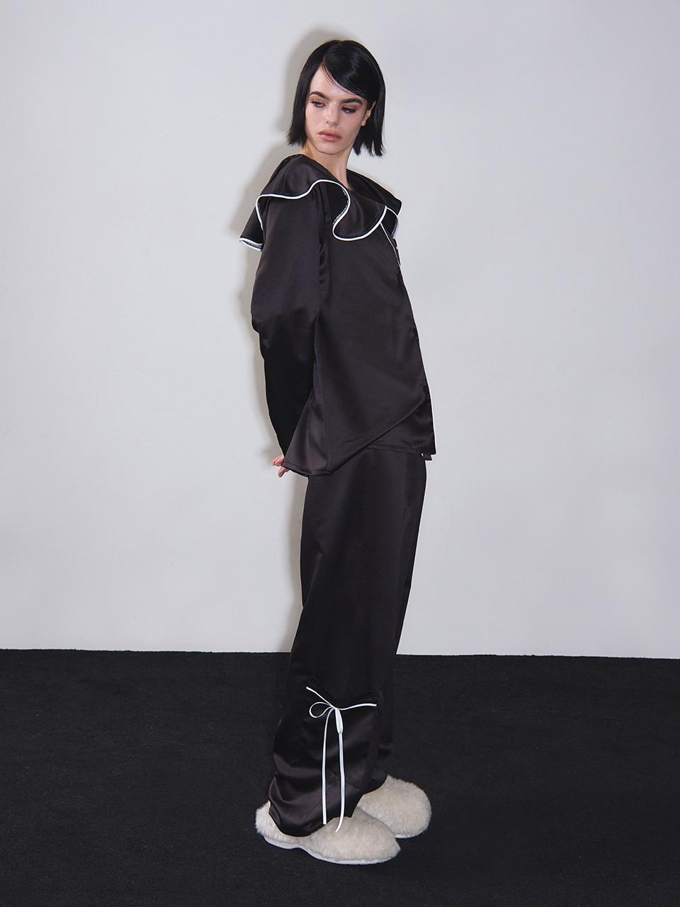 VINAJ Ribbon Pocket Stretch Satin Pajama Pants [Black]