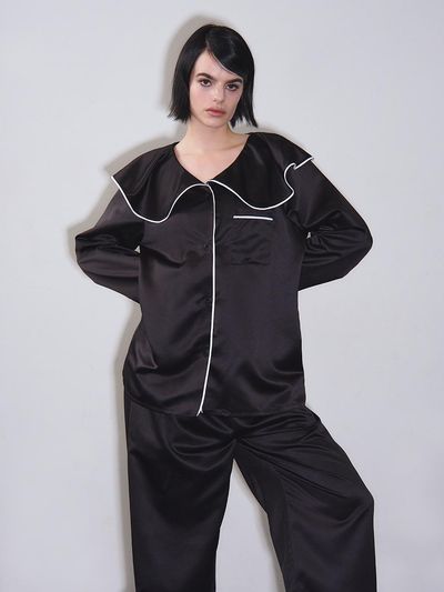 VINAJ Ruffle Collar Stretch Satin Pajama Shirt [Black]