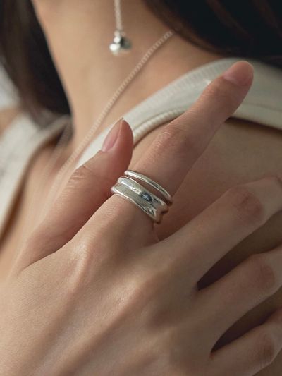 VINOOM Two Bold Stems Ring