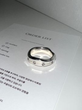VINOOM White Cubic Ring
