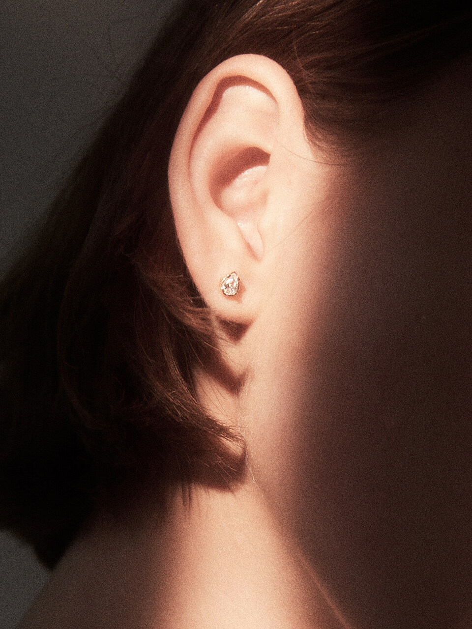 VINTAGE HOLLYWOOD [14K Gold] Bezel Pair Cut Earrings