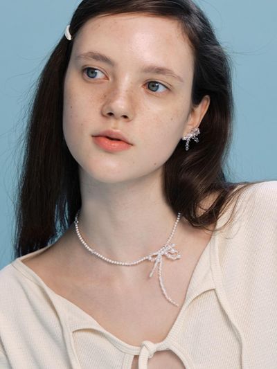 VINTAGE HOLLYWOOD [Exclusive] White Blossom Ribbon Necklace VH2412NE
