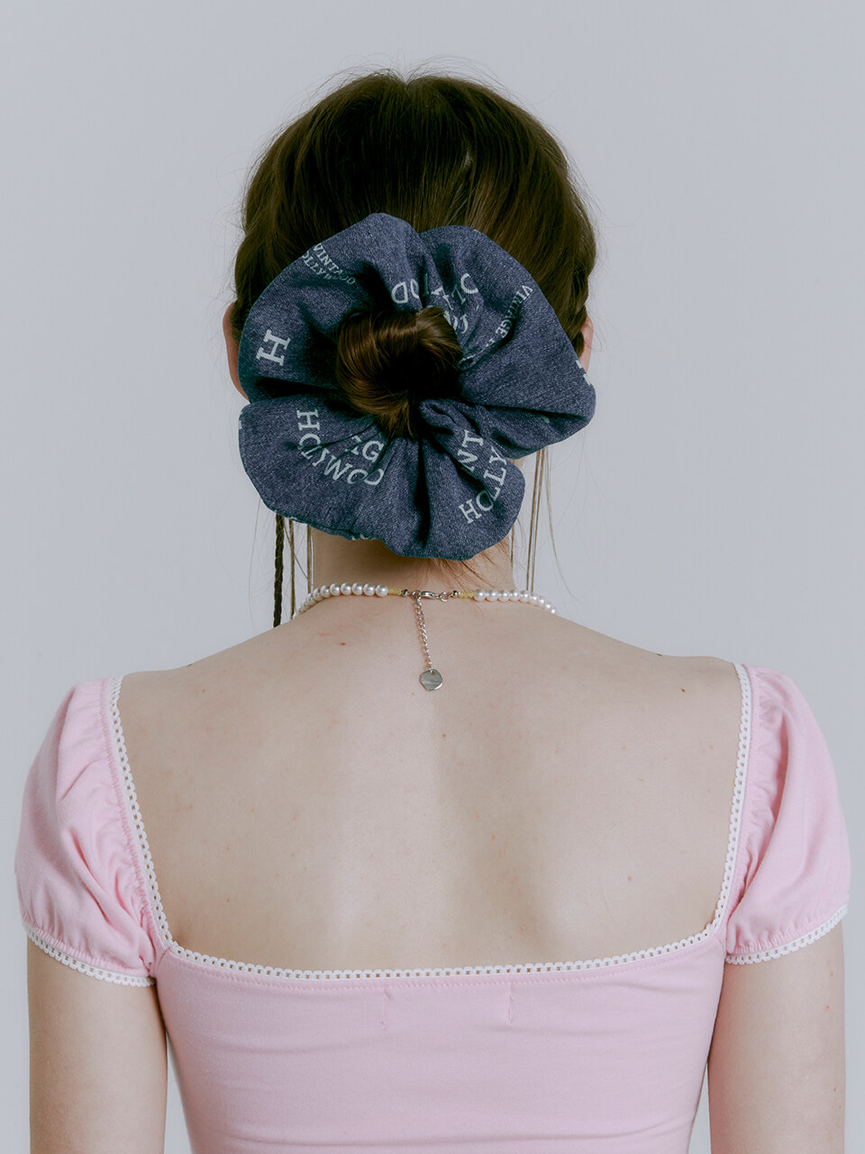 VINTAGE HOLLYWOOD Vintage Logo Denim Scrunchie
