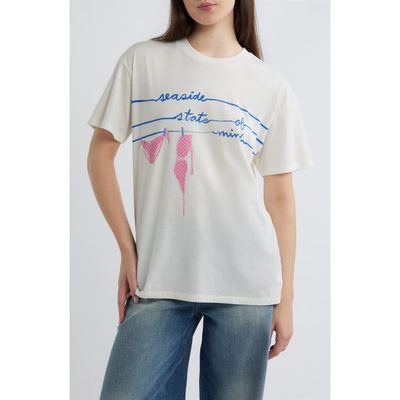 Vinyl Icons Vinyl Icons Seaside Bikini Graphic T-Shirt