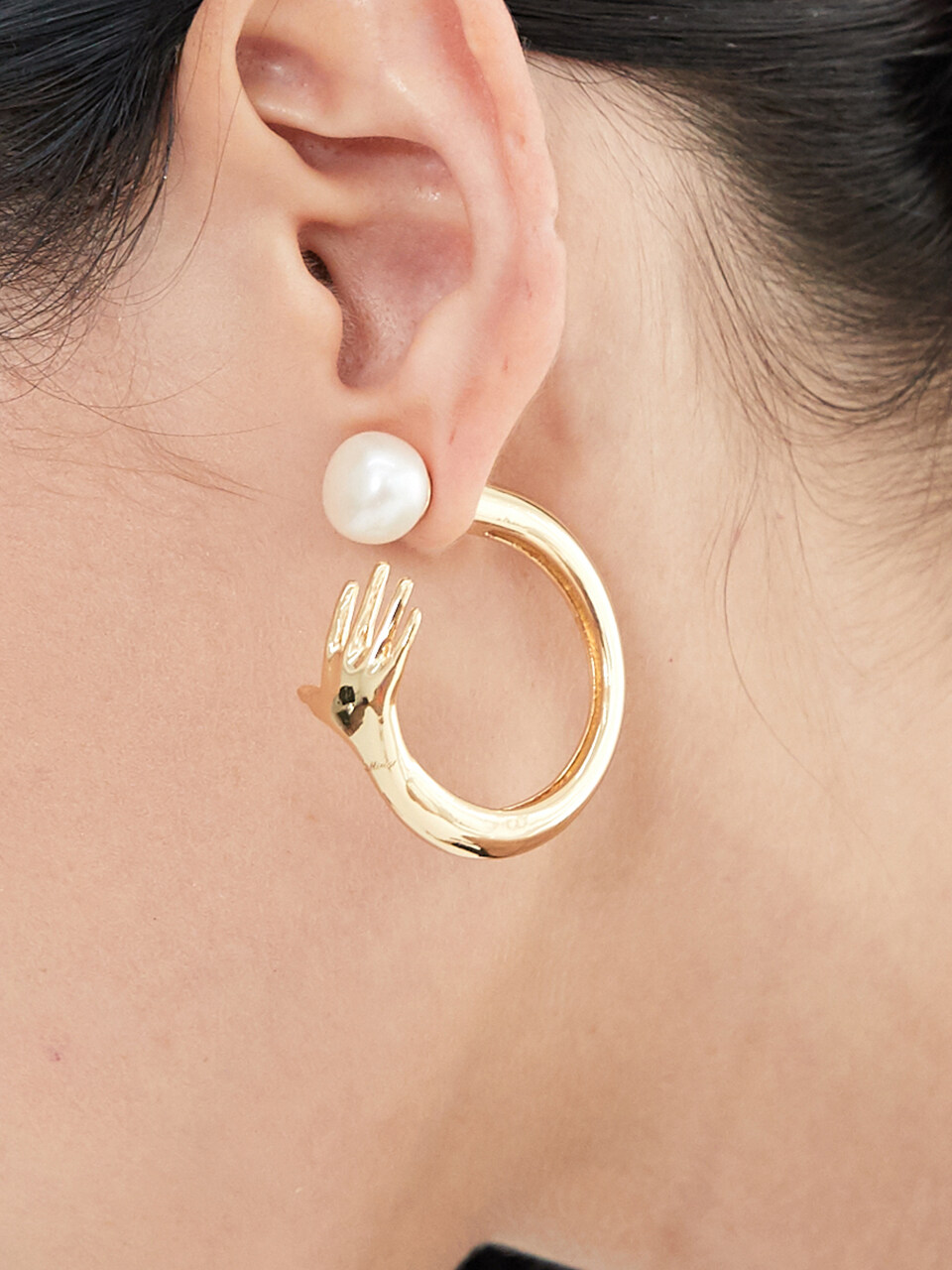 viollina Big Hug Hoop Earrings_Gold