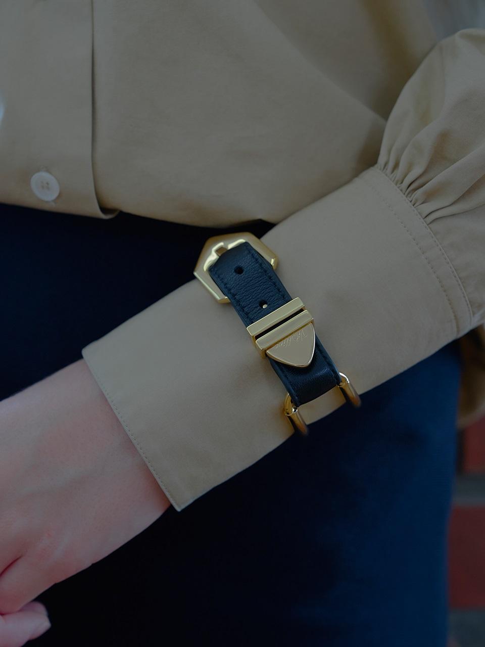 viollina Gold Wire Leather Bracelet