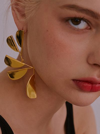 viollina Metal Wings Earrings_Gold