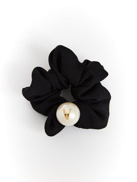 viollina Pearl Scrunchie N Bracelet
