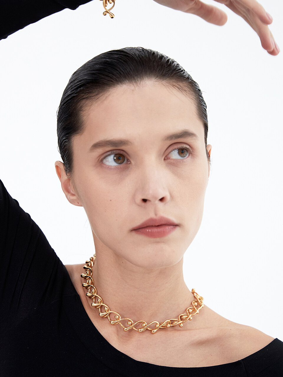 viollina Tear Drop Chain Necklace_Gold