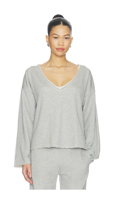 VIR VITA VIR VITA Brigitte V Neck Sweatshirt