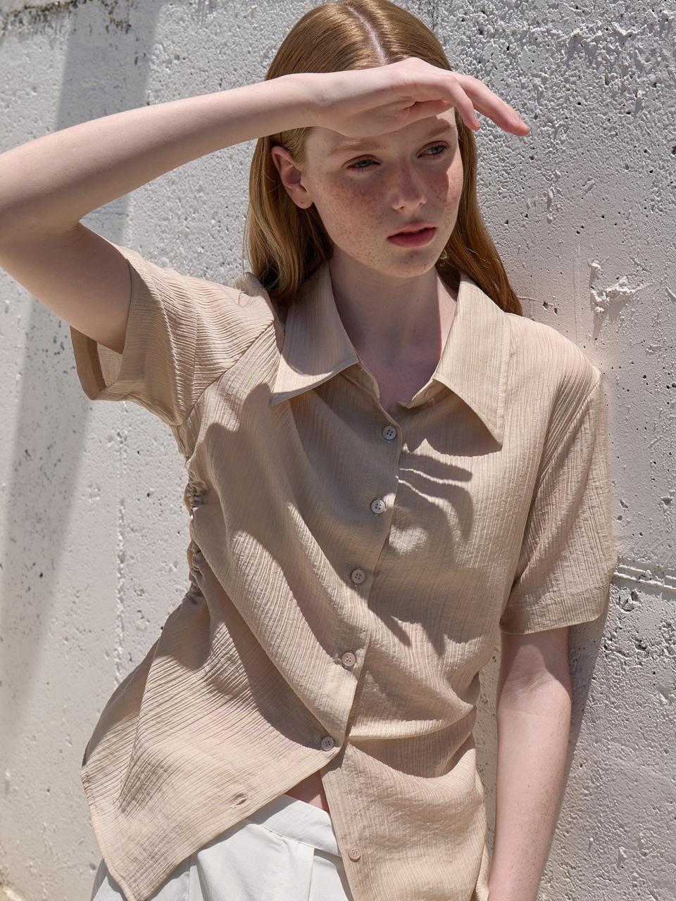 VOIEBIT for WOMEN Tencel Summer Shirring Point Half Shirt_Beige