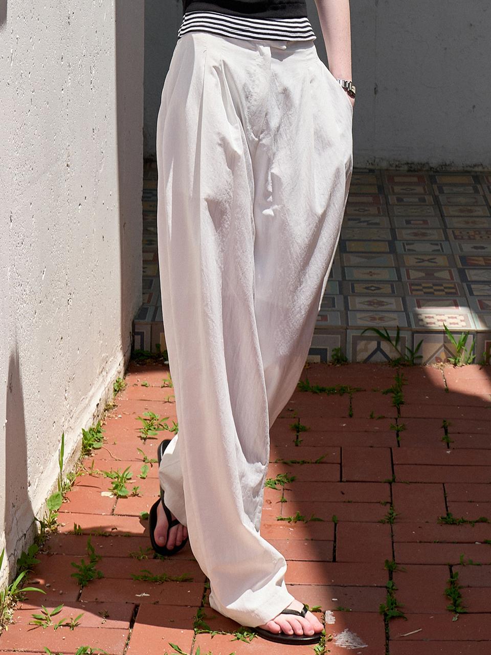 VOIEBIT for WOMEN Tencel Two Pin Tuck Wide Pants_White