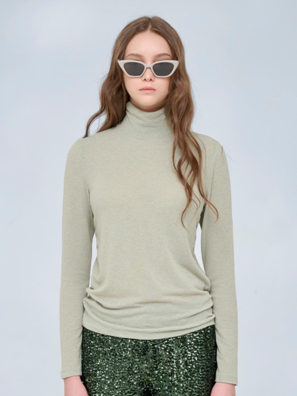 VOYONN Wool Rayon Turtleneck Standard Fit T-shirt [Green] (913-2)