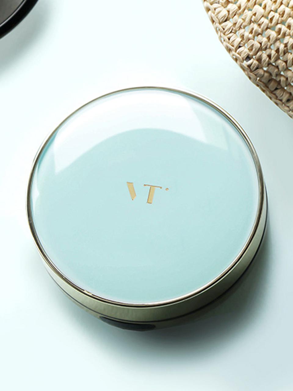 VT COSMETICS Essence All-season Portable Sun Pact