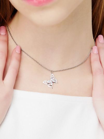 VVV Cubic Butterfly Pendant Necklace [Silver]