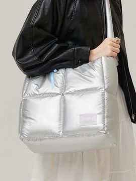 VVV Square Quilting Tote Cross Bag_Silver