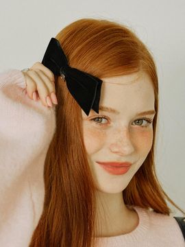 VVV Unbalanced Mini Velvet Ribbon Hair Pin