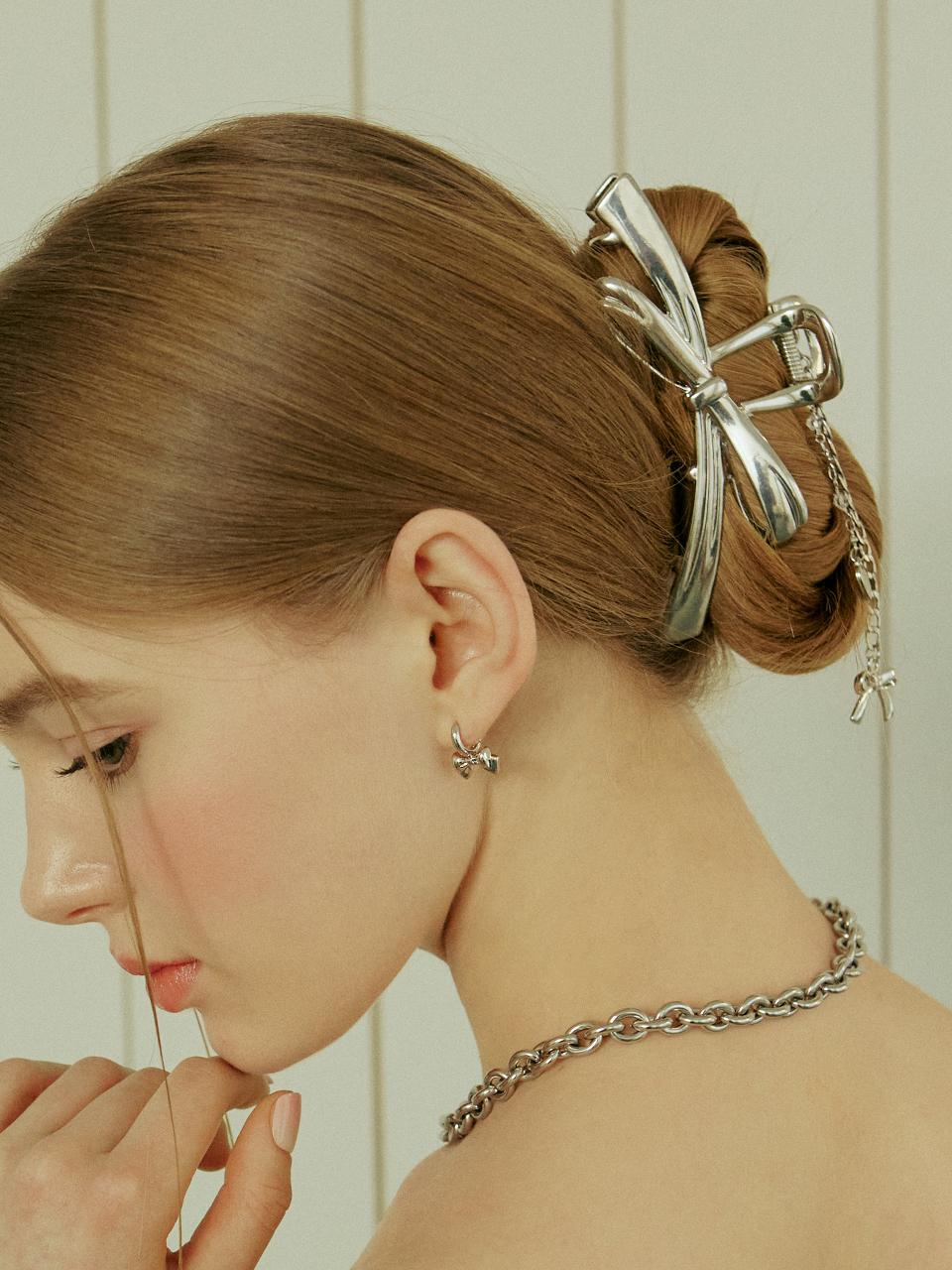 VVV Unbalanced Ribbon Metal Hair Clip