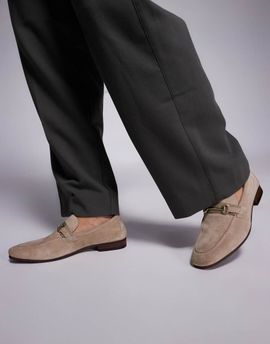 WALK LONDON Walk London Capri trim loafers in stone suede-Neutral