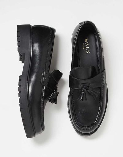 WALK LONDON Walk London Sean tassel loafers in black