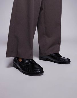 WALK LONDON Walk London Tino tassel loafers in black leather