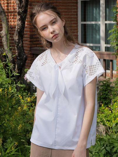 WARDROBE Garden Ribbon T-Shirt White