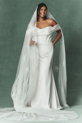 Watters Fairytale Double Comb Cathedral Veil
