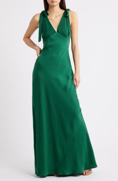 WAYF WAYF Ottilie Tie Strap Satin Gown