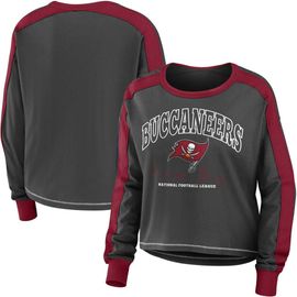 WEAR by Erin Andrews Women's WEAR by Erin Andrews Pewter/Red Tampa Bay Buccaneers Color Block Modest Crop Long Sleeve T-Shirt 