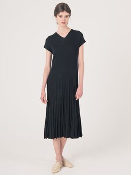 We’Dee V-neck Sleeveless Dress - Black