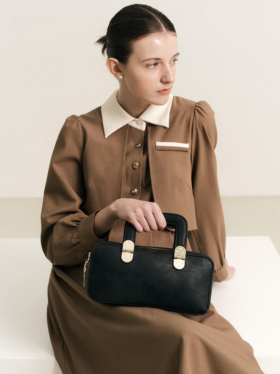 We’Dee WD Metal Point Crossbody Bag_Black
