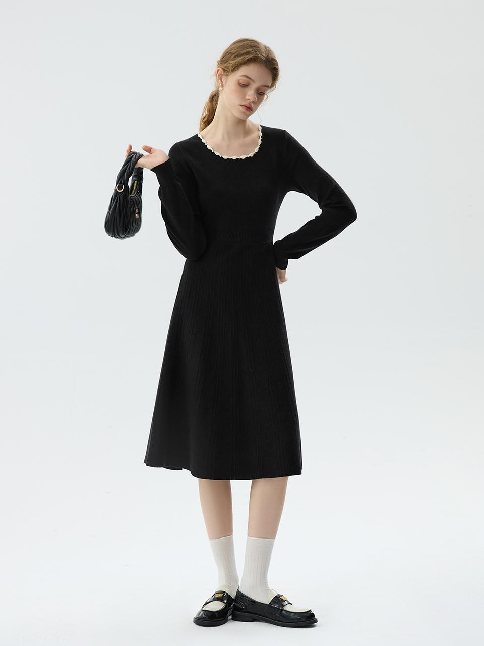 We’Dee WD_Embroidered round neck knit dress