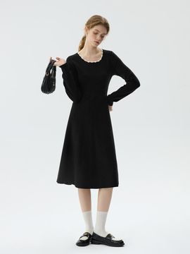 We’Dee WD_Embroidered round neck knit dress