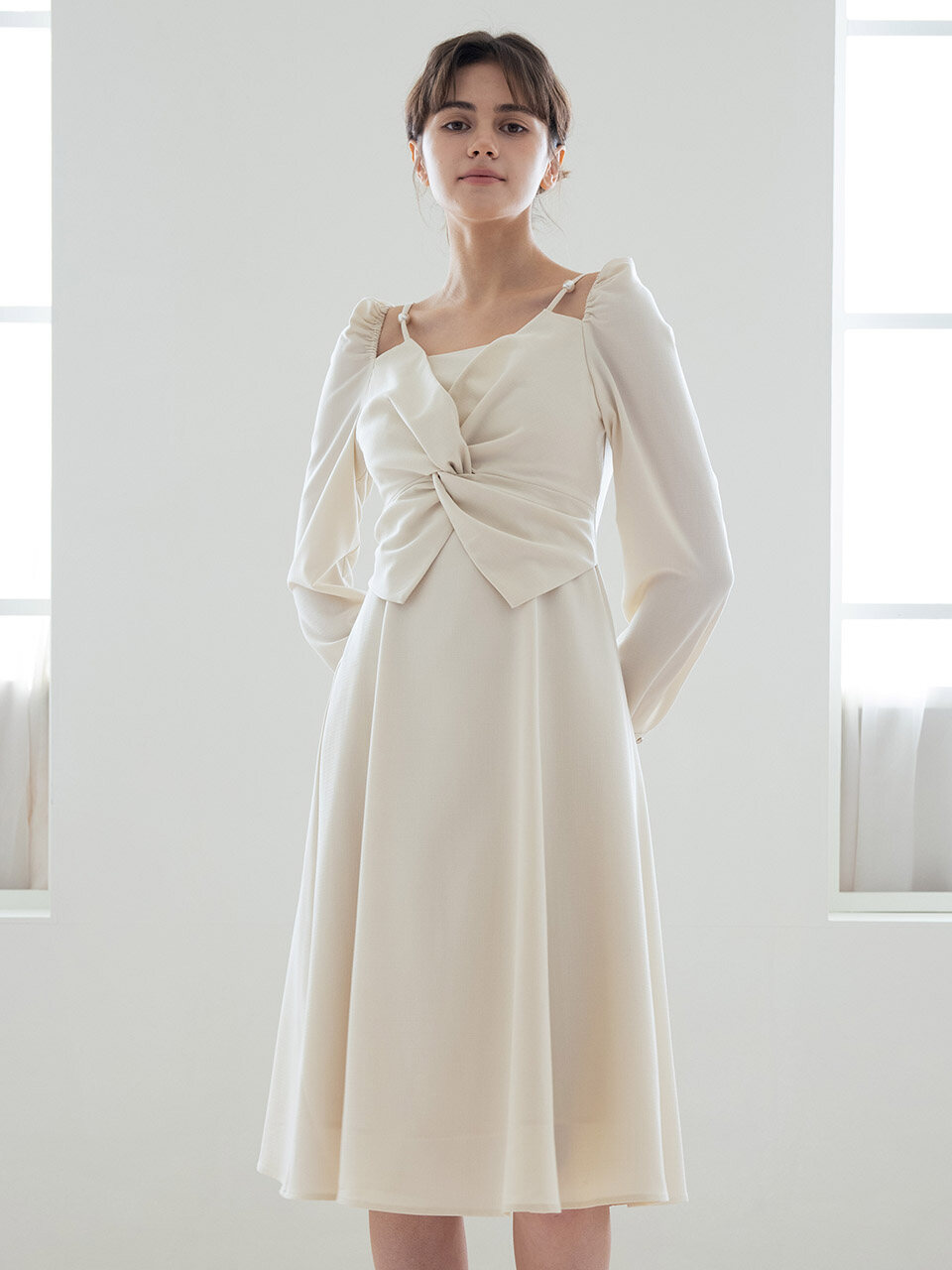 We’Dee WED_White Sling Knotted Dress