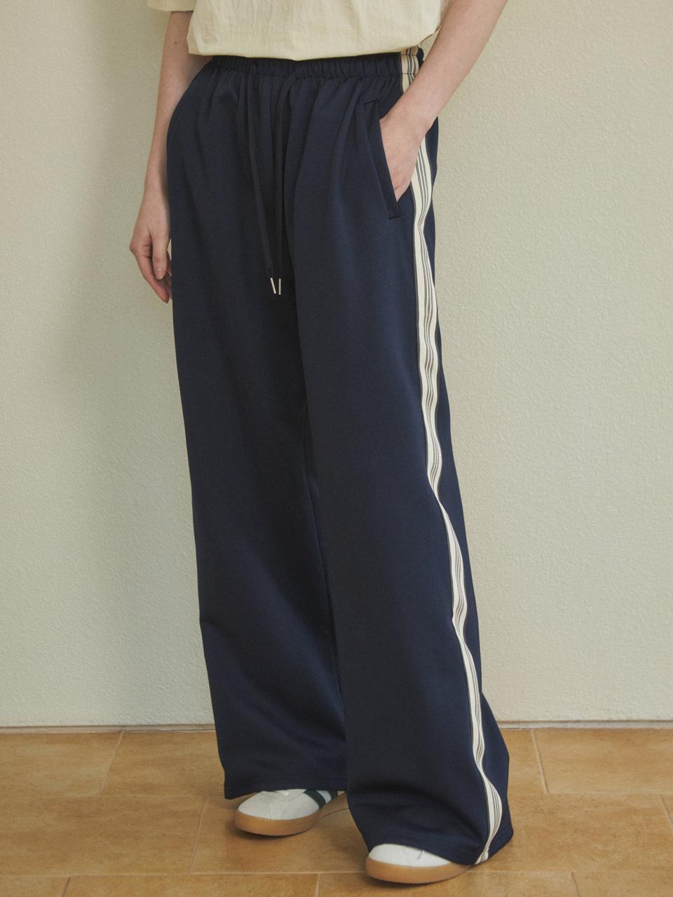 WEDNESDAYOASIS FOR WOMEN Essential Line Track Pants (4 Color)