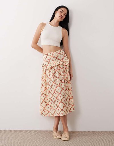 Wednesday's Girl Wednesday's Girl floaty skirt in rose print-White