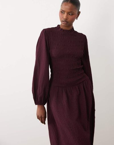 Wednesday's Girl Wednesday's Girl puff sleeve shirred detail midaxi dress in deep purple-White